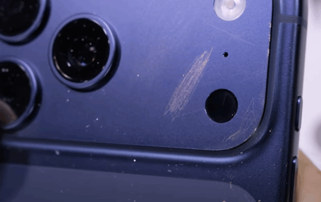 Apple iphone 17 Gate